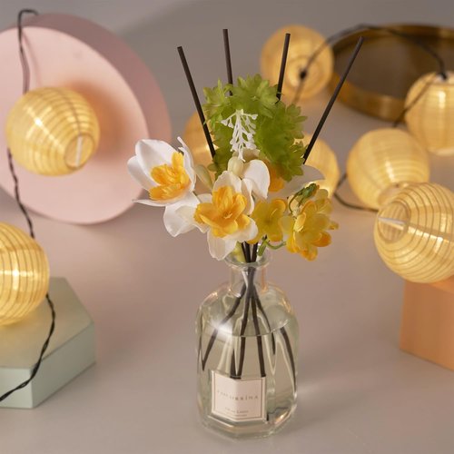 COCORRÍNA Reed Diffuser - Clean Linen Scent | 8.5 Fl. Oz. (250ml) Floral Home Decor with 8 Sticks