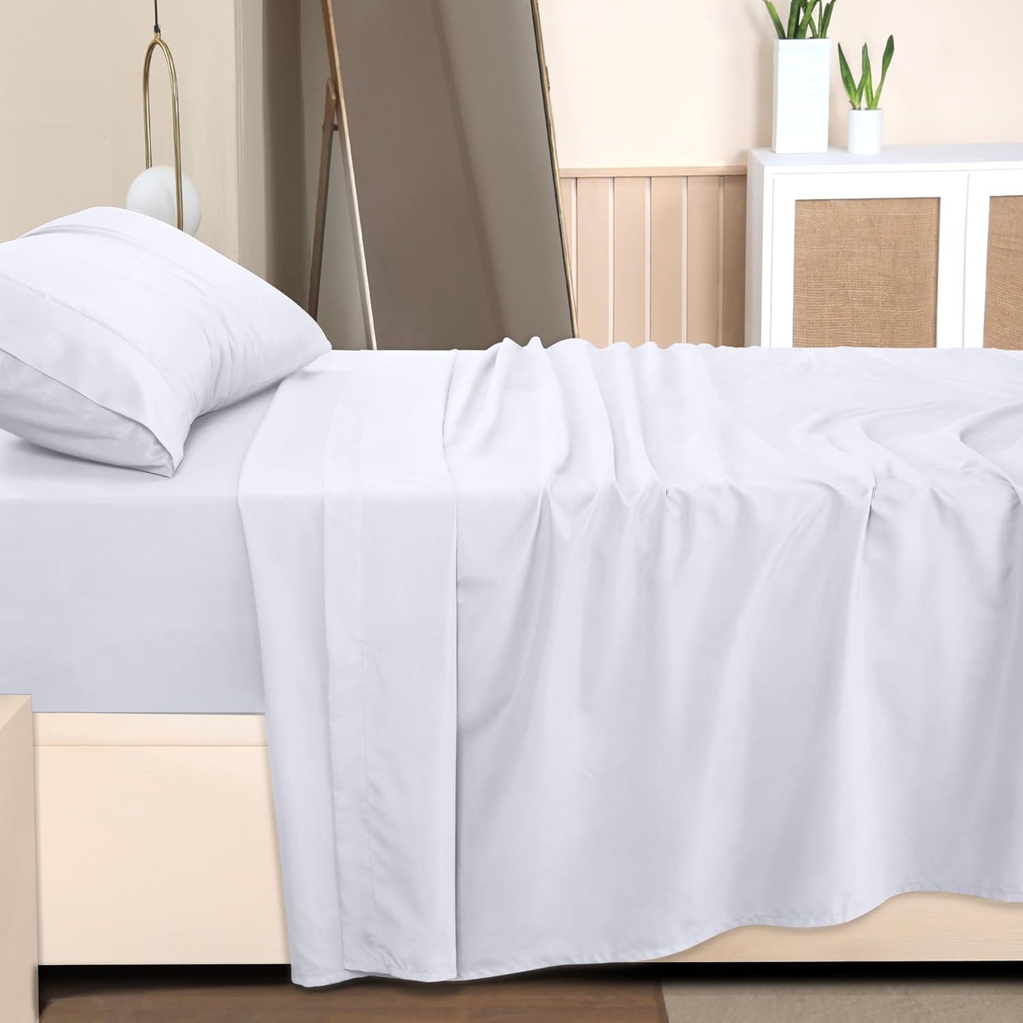 Utopia Bedding Twin Bed Sheets Set - Soft Brushed Microfiber - Fade & Shrinkage Resistant - White