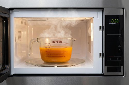 Auralite 8-Cup Borosilicate Glass Measuring Cup - 2 Quart with Lid for Accurate Liquid Measurement