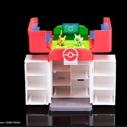 Jazwares Pokémon Play ‘N’ Display Case - Multi-Level Storage for 35+ Battle Figures | Rooftop Arena