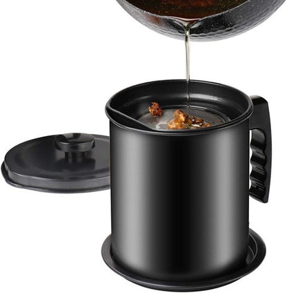 Cambom Bacon Grease Container - 1.3L Iron Cooking Oil Can with Fine Mesh Strainer & Coaster Tray | Black