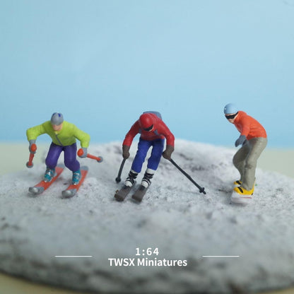 Ski Team Miniature Models - 3pcs 1:64 Scale Skiing Figures for DIY Landscapes & Creative Scenes