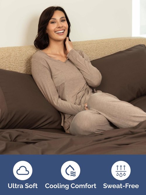Extra Deep Split King Fitted Sheet - Hotel Luxury Single Fitted Sheet Only - Easily Fits 18 inch to 24 inch Mattress - Ultra Soft, Wrinkle & Fade Free w/Extra Deep Pocket - Breathable & Comfy - Brown
