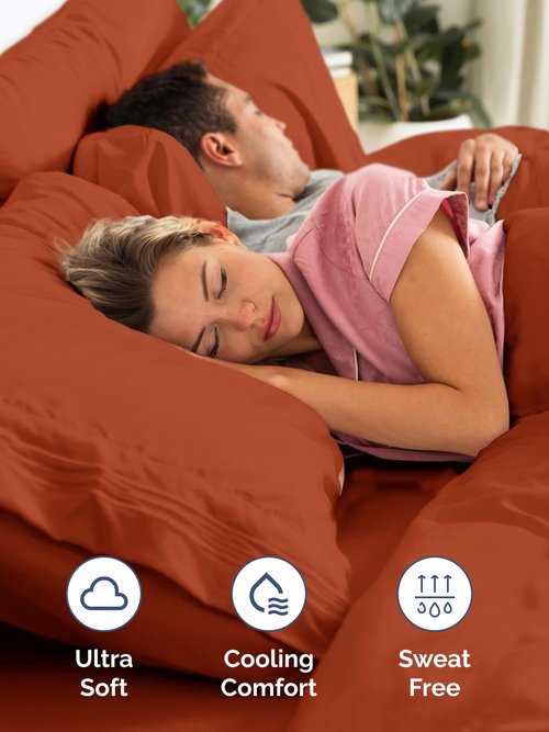 Extra Deep Split King Fitted Sheet - Hotel Luxury Single Fitted Sheet Only - Easily Fits 18 inch to 24 inch Mattress - Ultra Soft, Wrinkle Free w/Extra Deep Pockets - Breathable & Comfy - Terracotta