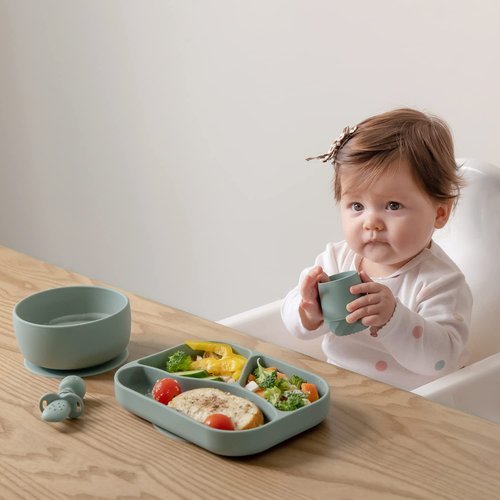 SAMiGO Silicone Baby Cups for 6-12 Months, Tiny Open Cups for Training and Water Drinking, Baby Led Weaning Supplies, 2 OZ