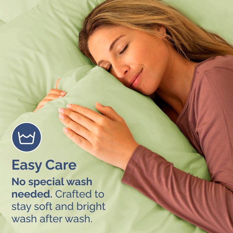 Standard Pillow Cases Set of 2 - Ultra-Soft Hotel Quality Pillowcase Covers - Comfy & Wrinkle Free - Stain and Fade Resistant - Machine Washable Pillow Protectors - 2 Piece Set - Light Sage Green