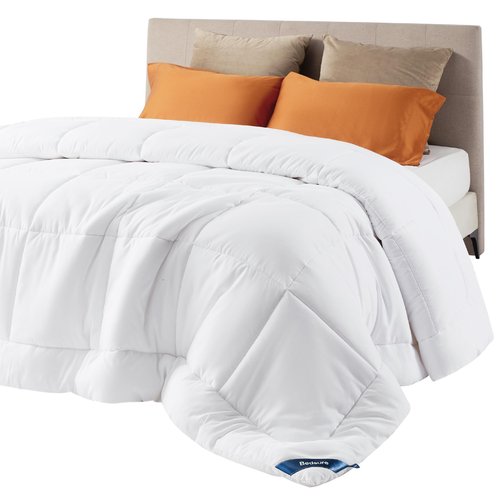 Bedsure Comforter Duvet Insert - Quilted Comforters Queen Size, All Season Duvet, GentleSoft Down Alternative Bedding Blanket, with 8 Tabs, Gifts for Women/Men, White, Queen 88 x 88 Inches