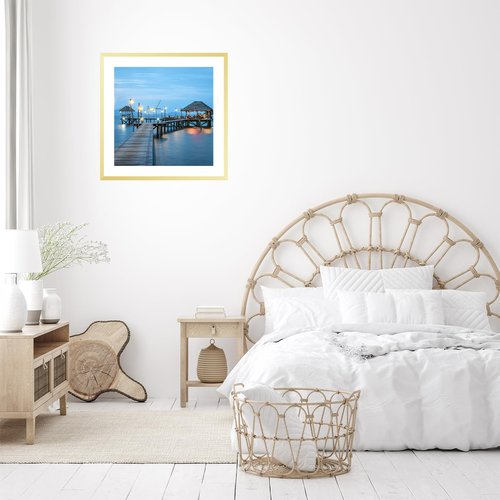 JCJMY 24x24 Picture Frame Gold with 20x20 Mat, Display Photo 20x20 with Mat or 24 x 24 Without Mat, Wall Hanging Large 24x24 Poster Frame with Shatter Resistant Plexiglass, Gold