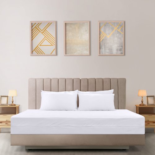 Utopia Bedding Mattress Protector Zippered Full XL Size, 100% Waterproof Bed Bug and Dust Mite Proof Mattress Encasement, Absorbent 6 Sided Mattress Cover
