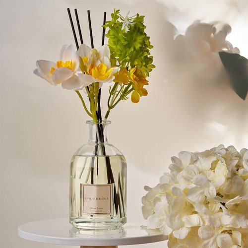 COCORRÍNA Reed Diffuser - Clean Linen Scent | 8.5 Fl. Oz. (250ml) Floral Home Decor with 8 Sticks