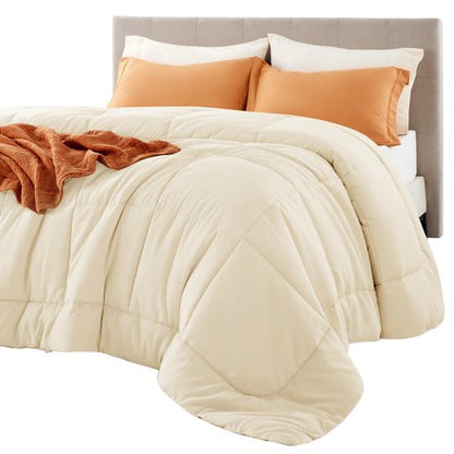 Bedsure Comforter Duvet Insert - Quilted Comforters Full Size, All Season Duvet, GentleSoft Down Alternative Bedding, with 8 Tabs, Gifts for Women/Men,Cream,Full 86 x 82 Inches