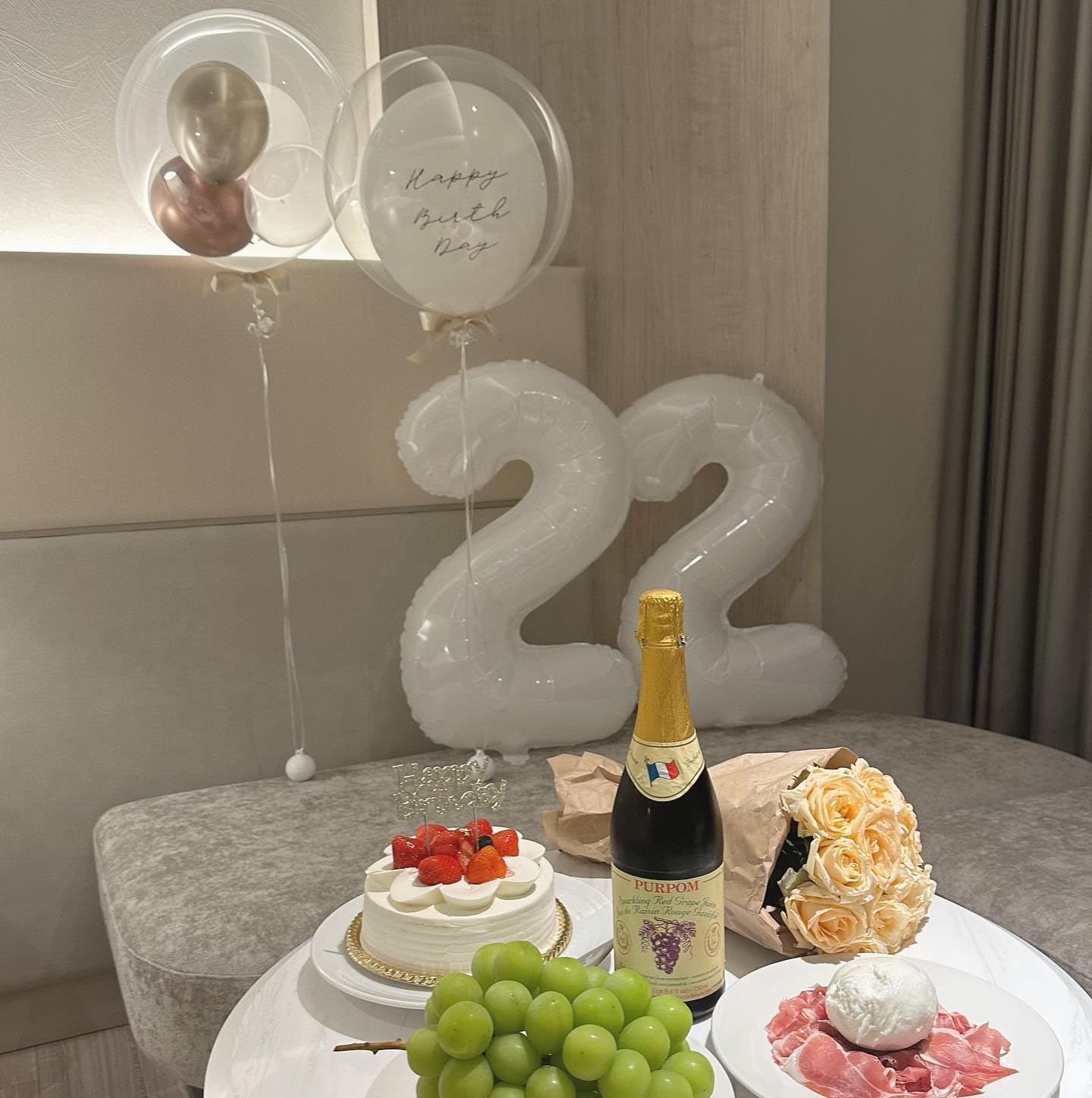 Number 21 Balloon by Party Essentials - 40 Inch White Birthday Decoration for 21st Celebration