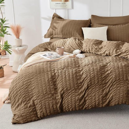 HYMOKEGE Queen Comforter Set - 7-Piece Seersucker Luxury Bedding Set for All Seasons | Brown