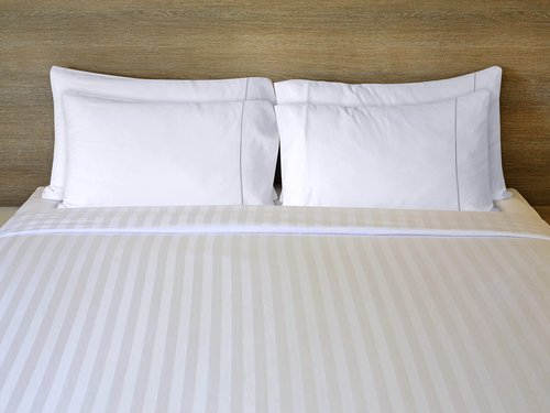 Utopia Bedding Pillow Cases King Standard Size 2-Pack – Soft Brushed Microfiber – Envelope Closure – Perfect for Hospitals, Hotels, Guest Rooms – Oeko-TEX Certified, 20x36 Inches (White)