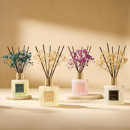 COCORRÍNA Reed Diffuser - Black Forest 17 Fl.oz Reed Diffuser with 8 Sticks Scented Diffuser with Preserved Flowers for Bathroom Home Decor