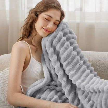 Bedsure Fleece Blanket - Super Soft Light Grey Throw for Couch, Cozy 50x70 Inches