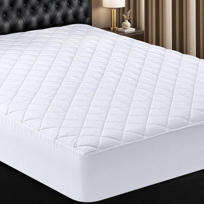 Utopia Bedding Quilted Fitted Mattress Pad - Queen Size Deep Pocket Protector | Machine Washable (White)