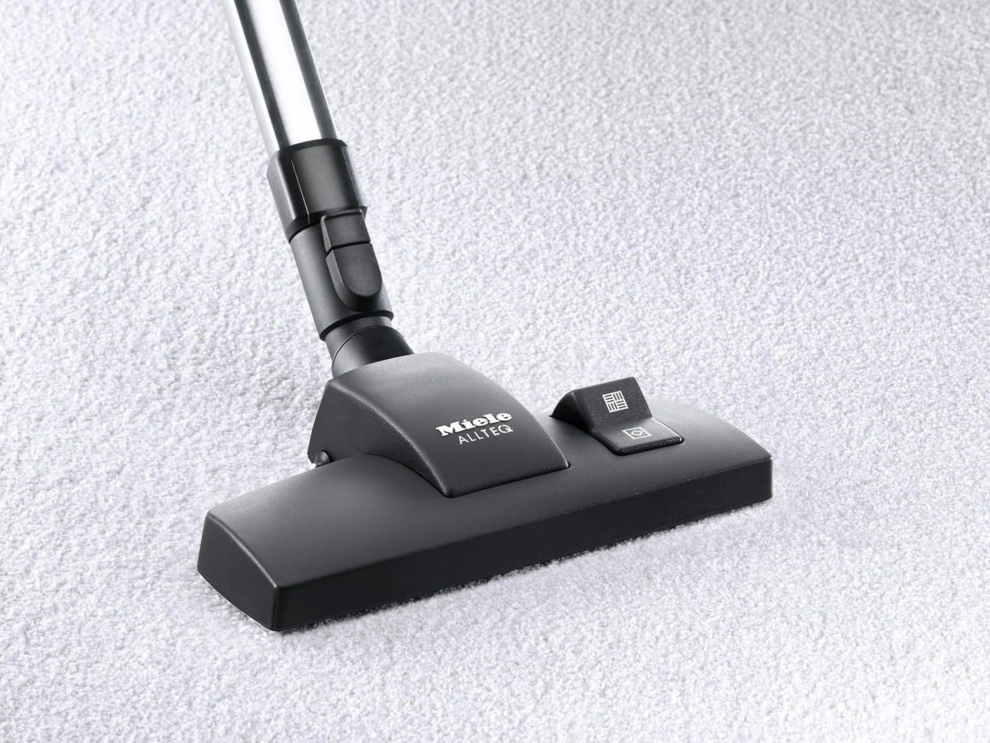 Miele AllTeQ Universal Floorhead - Versatile Attachable Design for Efficient Cleaning