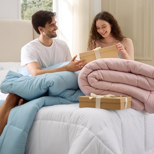 Bedsure Comforter Duvet Insert - Quilted Comforters Oversized King Size, All Season Duvet, GentleSoft Down Alternative Bedding, with 8 Tabs, Gifts for Women/Men, Black, Oversized King 116 x 98 Inches