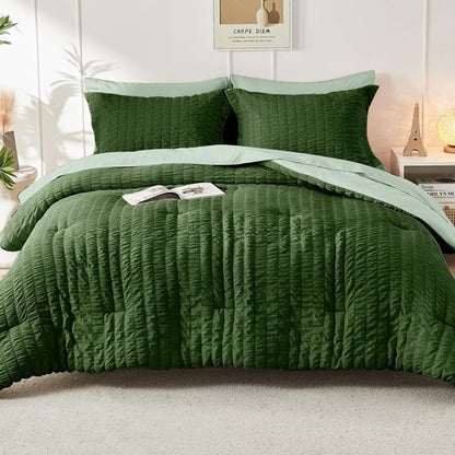 HYMOKEGE Dark Green/Sage Green Queen Comforter Set Seersucker 7 Pieces, All Season Luxury Bed in a Bag Queen for Bedroom, Bedding Set with Comforter, Sheets, Pillowcases & Shams