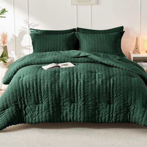 HYMOKEGE Emerald Green King Size Comforter Set Seersucker 7 Pieces, All Season Luxury Bed in a Bag for Bedroom, Bedding Set with Comforter, Sheets, Pillowcases & Shams