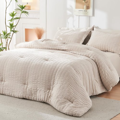 HYMOKEGE Beige Oversized Queen Comforter Set Seersucker 7 Pieces, All Season Luxury Bed in a Bag for Bedroom, Bedding Set with Comforter, Sheets, Pillowcases & Shams
