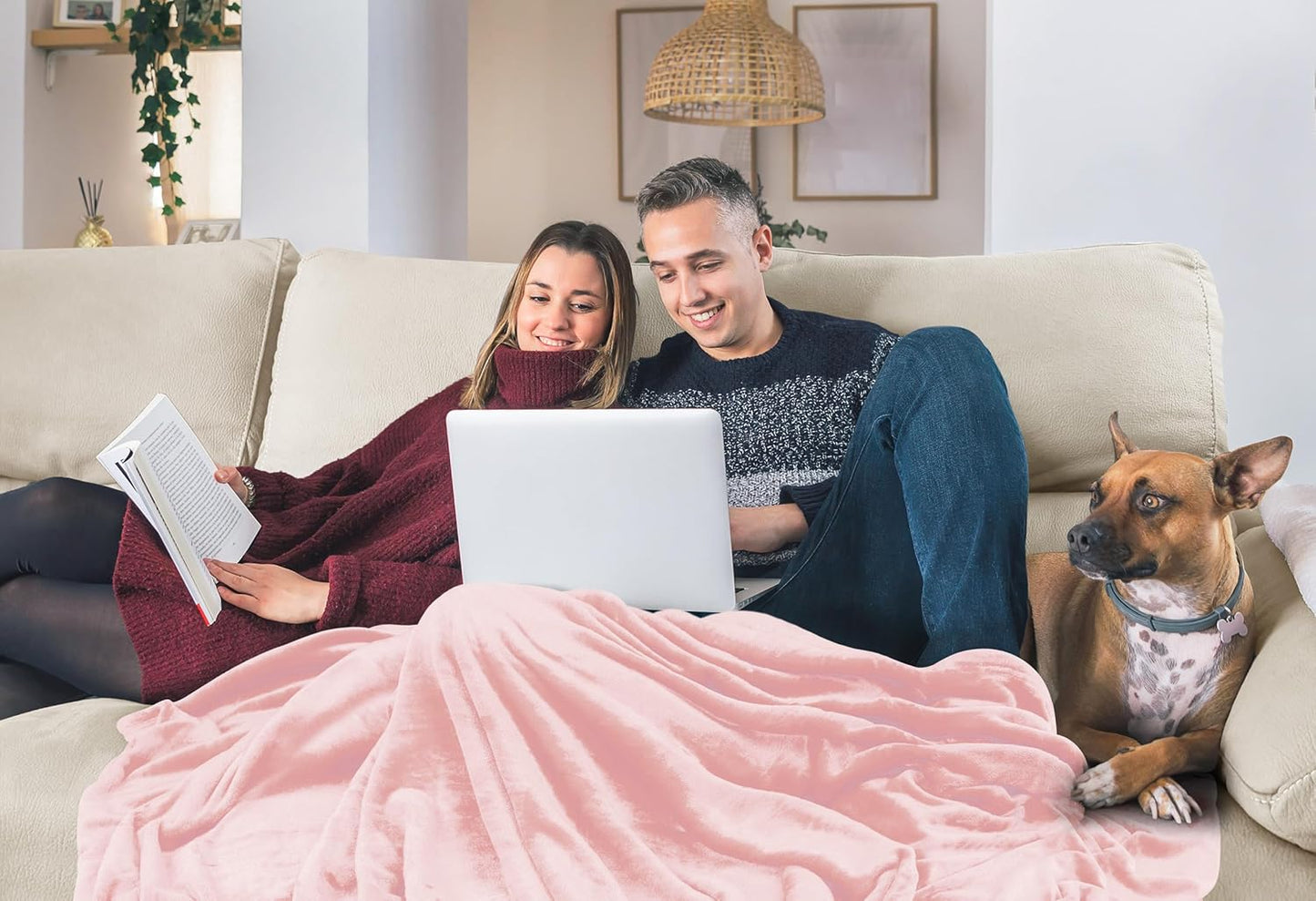 Utopia Bedding Fleece Blanket - Luxury Soft Pink Microfiber | Full Size 90x84 Inch, 300GSM Anti-Static