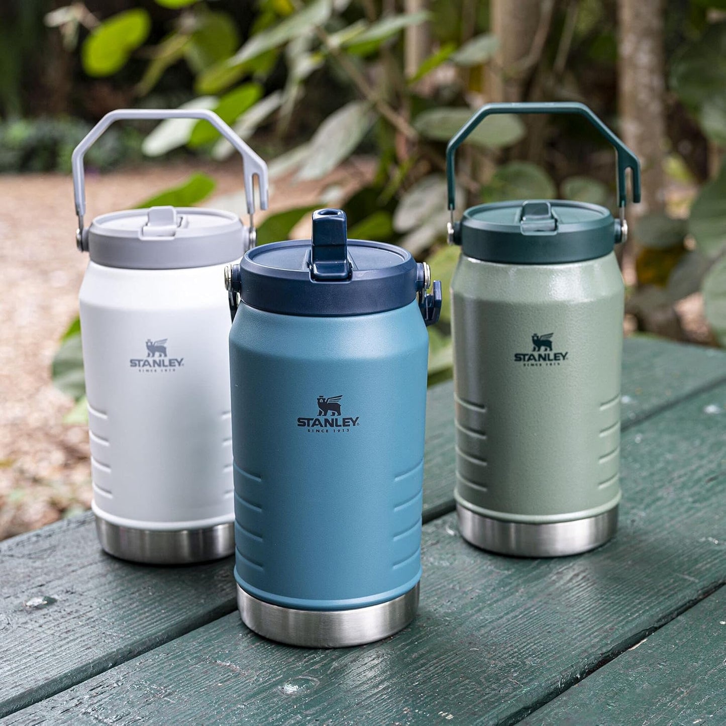 Stanley IceFlow Stainless Steel Water Jug - Vacuum Insulated 64 OZ Tumbler with Straw | Hammertone Green