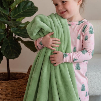 Bedsure GentleSoft Throw Blanket - Cozy 300GSM Fleece for Home Decor | Emerald, 50x60 Inches