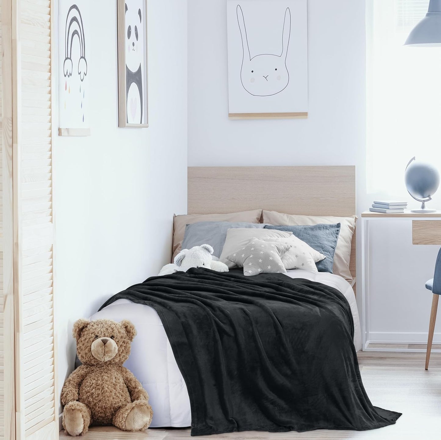 Utopia Bedding Fleece Blanket - Luxury Anti-Static Soft Microfiber | Twin XL Size, Black (90x76 Inch)