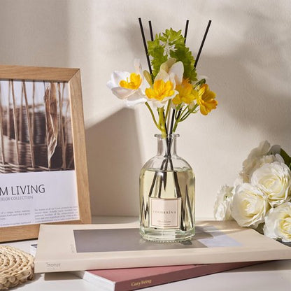 COCORRÍNA Reed Diffuser - Clean Linen Scent | 8.5 Fl. Oz. (250ml) Floral Home Decor with 8 Sticks