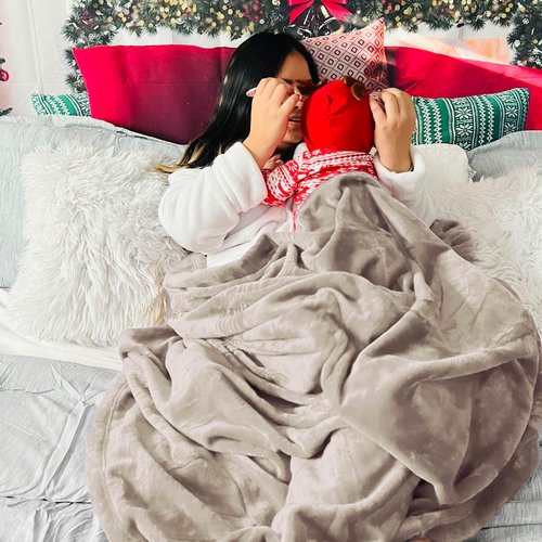 Bedsure GentleSoft Fleece Throw Blanket for Couch Oxford Tan - Lightweight Plush Fuzzy Cozy Soft Blankets and Throws for Sofa, 50x70 inches