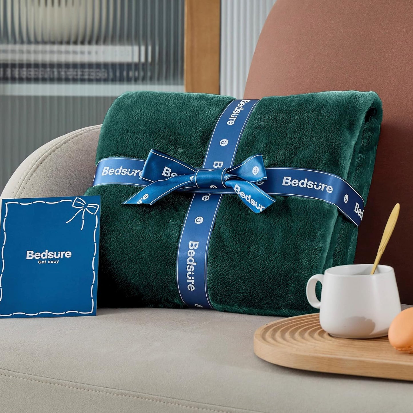 Bedsure GentleSoft Fleece Blanket - Lightweight Plush Cozy Twin Size in Emerald Green, 60x80 Inches