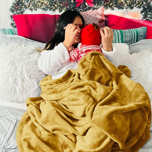 Bedsure GentleSoft Fleece Throw Blanket - XL 300GSM Plush & Cozy in Yellow | Perfect for Bed, Sofa, Travel (50x70 inches)